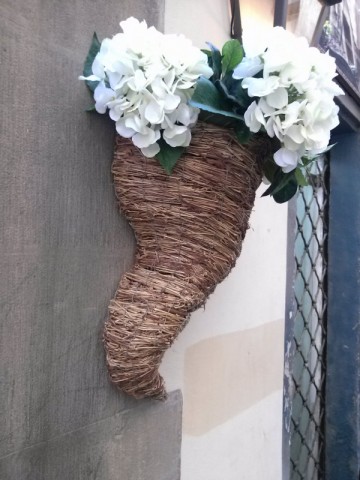 Arranged flowers on the wall